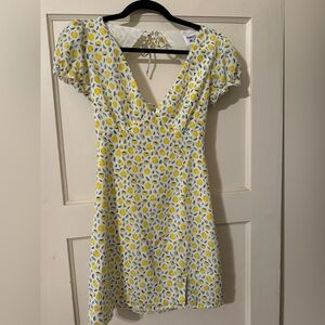 Princess Polly lemon dress size 2
